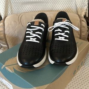 Clarks Shoes - Black - 8.5M